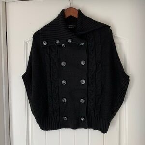 Vertigo Women’s Medium Cable Knit Sleeveless Button Gray Cardigan Sweater Poncho